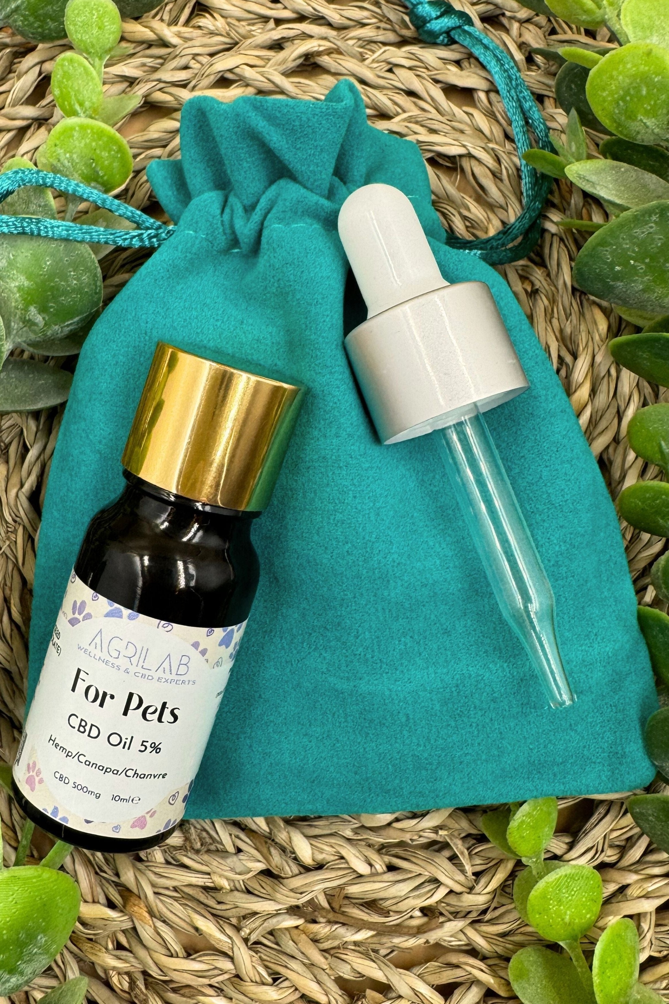olio di cbd per cani e gatti animali agrilab 5% packaging sacchettino di velluto  agrilab-shop.myshopify.com product_type AGRILAB SHOP
