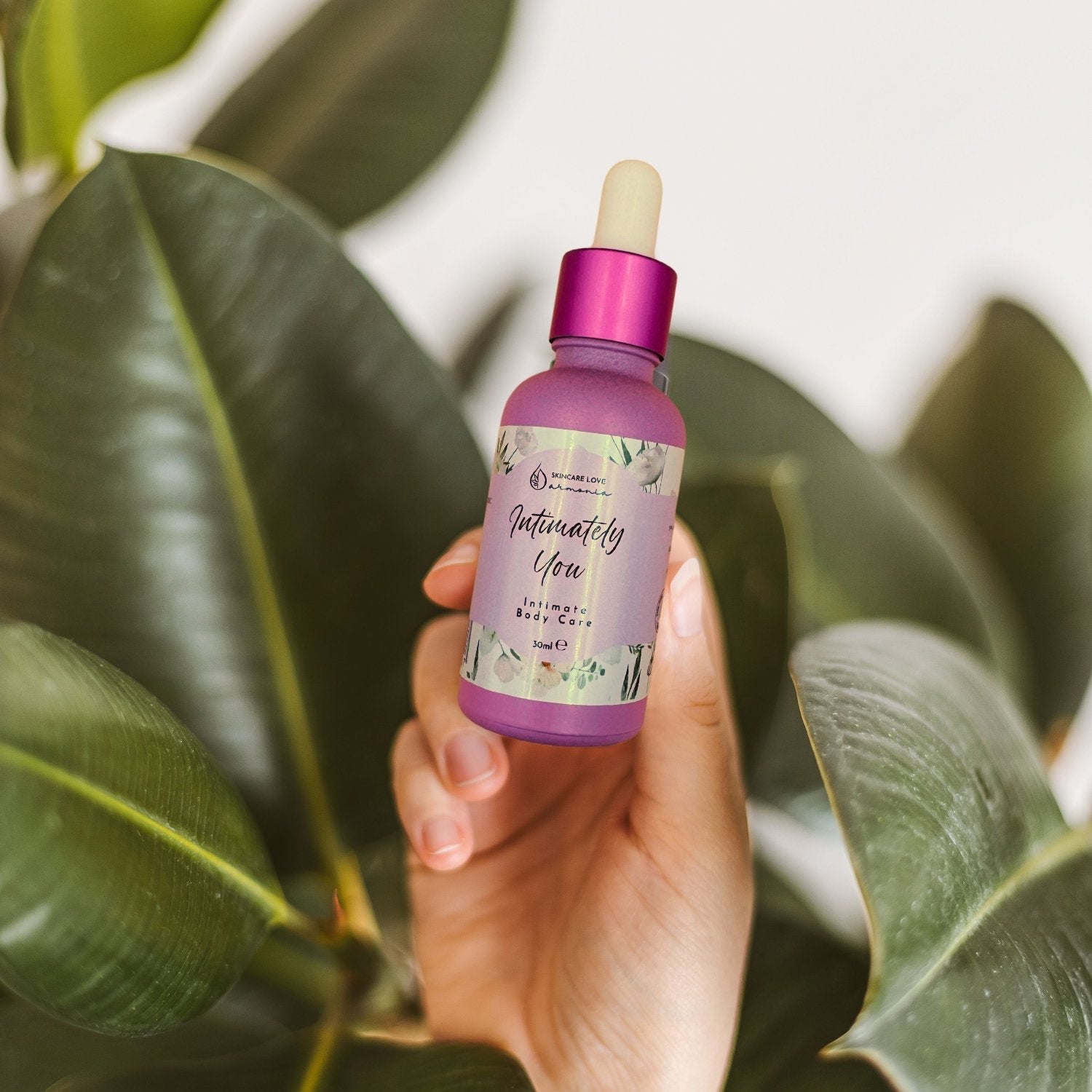 olio di CBD e sesamo lubrificante intimo agrilab 30 ml contro pruriti e fastidi intimi  agrilab-shop.myshopify.com product_type AGRILAB SHOP